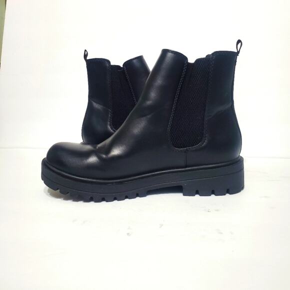 Soda Pilot-S Black Lug Sole Chelsea Ankle Boot Size 10 - Picture 6 of 14